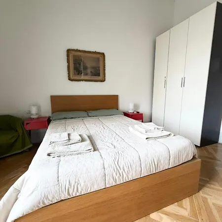 Art12 Bed & Breakfast