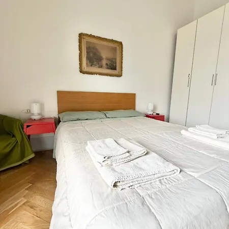 Art12 Bed & Breakfast Napels