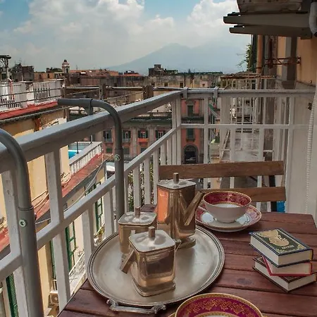 Art12 Couette-café Naples